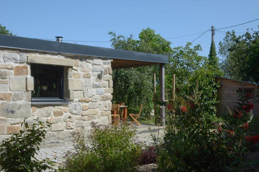 Mousterlin Cottage ฟุยส์นอง ภายนอก รูปภาพ