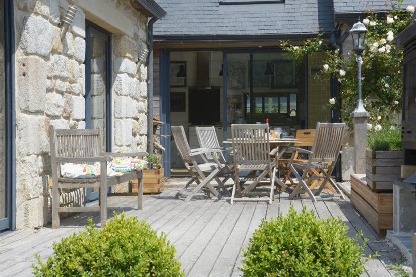 Mousterlin Cottage ฟุยส์นอง ภายนอก รูปภาพ